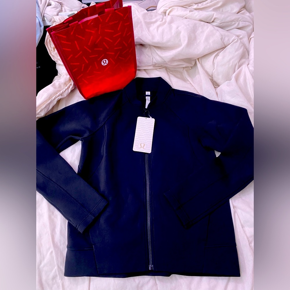 Lululemon embrace the space jacket RARE NWT!